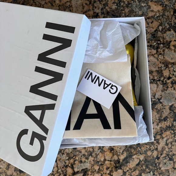 Ganni Gold Metallic Chelsea Ankle Boots - Picture 8 of 13